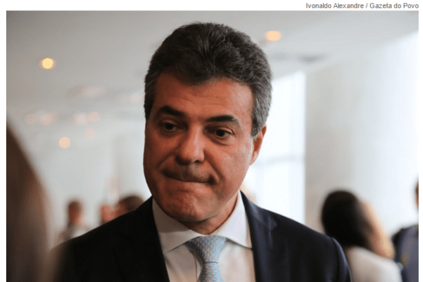 Colunista Celso Nascimento do Jornal Gazeta Do Povo divulga pesquisa sobre a popularidade do Governador Beto Richa