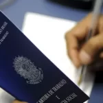 Desemprego no Brasil fica em 11,1% em março