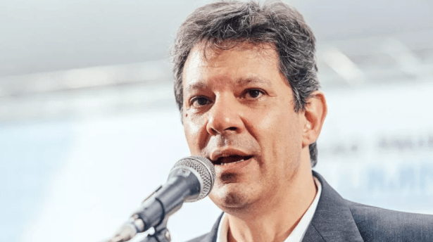Brasil 247 divulga pesquisa realizada pela Paraná Pesquisas.