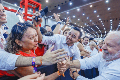 Forum cita pesquisa realizada pela Paraná Pesquisas.
