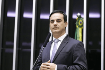Poder 360 cita pesquisa realizada pela Paraná Pesquisas.