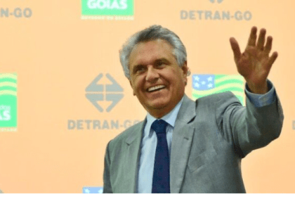 Entrelinhas cita pesquisa realizada pela Paraná Pesquisas.