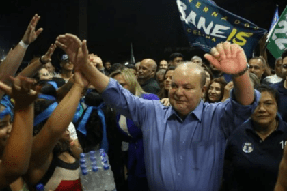 Metrópoles cita pesquisa realizada pela Paraná Pesquisas.