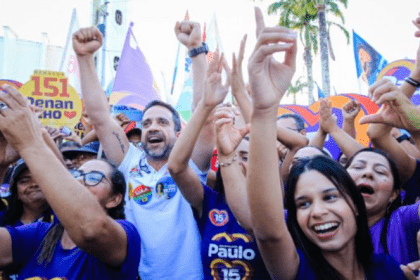 Painel Notícias cita pesquisa realizada pela Paraná Pesquisas.