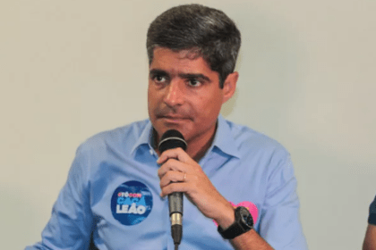 Destaque 1 cita pesquisa realizada pela Paraná Pesquisas.