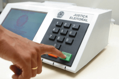 Money Times cita pesquisa realizada pela Paraná Pesquisas.
