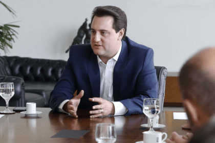 Plural Curitiba cita pesquisa realizada pela Paraná Pesquisas.