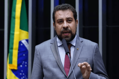 Brasil 247 cita pesquisa realizada pela Paraná Pesquisas.
