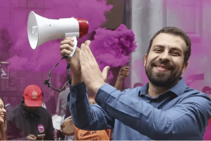 Agenda do Poder cita pesquisa realizada pela Paraná Pesquisas.