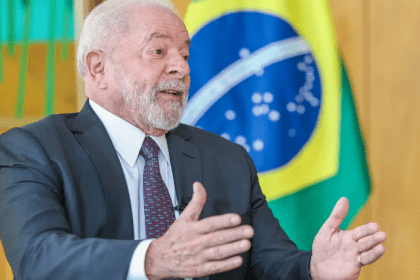 Veja cita pesquisa realizada pela Paraná Pesquisas.