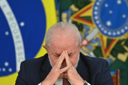 Gazeta do Povo cita pesquisa realizada pela Paraná Pesquisas.