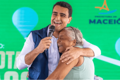 Cada Minuto cita pesquisa realizada pela Paraná Pesquisas.