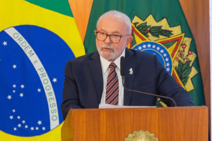 Crusoé cita pesquisa realizada pela Paraná Pesquisas.