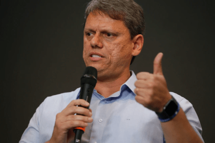 Veja cita pesquisa realizada pela Paraná Pesquisas.