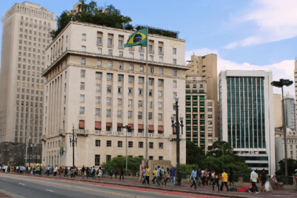Veja cita pesquisa realizada pela Paraná Pesquisas.