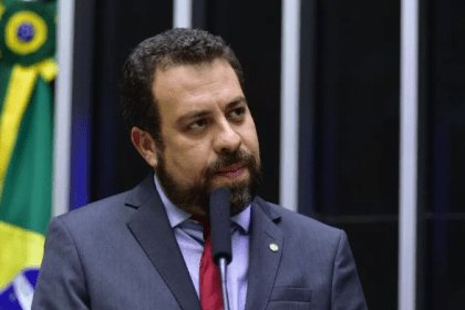 Brasil 247 cita pesquisa realizada pela Paraná Pesquisas.