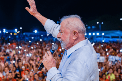 Veja cita pesquisa realizada pela Paraná Pesquisas.