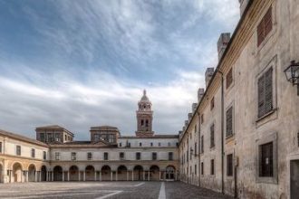 piazza castello em mantua norte da italia 29052023204242566