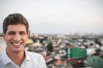 JC cita pesquisa realizada pela Paraná Pesquisas.