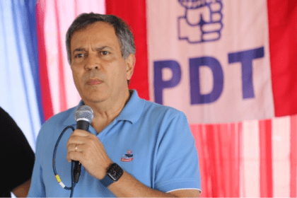 Política Livre cita pesquisa realizada pela Paraná Pesquisas.