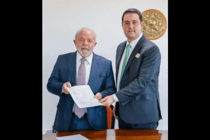 Blog do Esmael cita pesquisa realizada pela Paraná Pesquisas.
