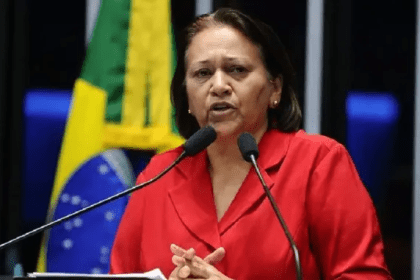 Os Libertários cita pesquisa realizada pela Paraná Pesquisas.
