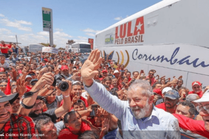 Forum cita pesquisa realizada pela Paraná Pesquisas.