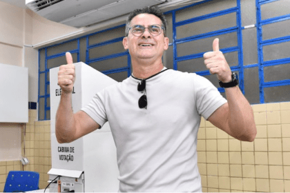 Amazonas 1 cita pesquisa realizada pela Paraná Pesquisas.