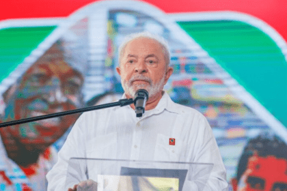 Aratu On cita pesquisa realizada pela Paraná Pesquisas.