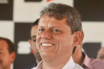 Pleno News cita pesquisa realizada pela Paraná Pesquisas.