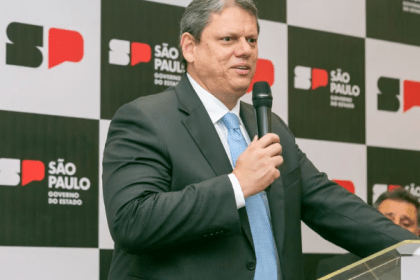 Terra Brasil Notícias cita pesquisa realizada pela Paraná Pesquisas.