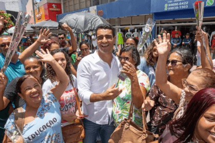 Cada Minuto cita pesquisa realizada pela Paraná Pesquisas.