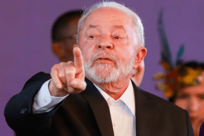 Poder 360 cita pesquisa realizada pela Paraná Pesquisas.