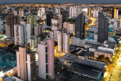 Gazeta do Povo cita pesquisa realizada pela Paraná Pesquisas.