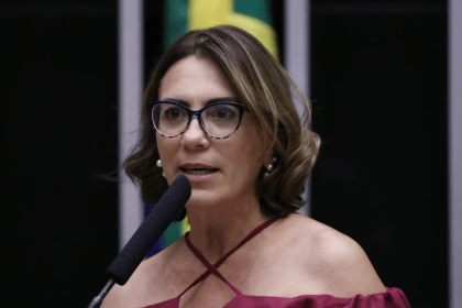 Veja cita pesquisa realizada pela Paraná Pesquisas.