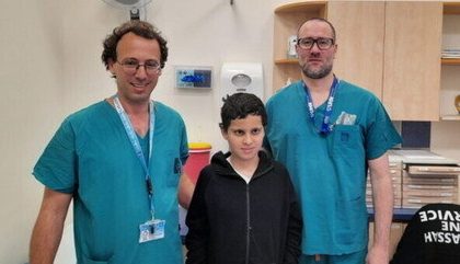 Médicos recolocam cabeça de menino que teve decapitação; entenda