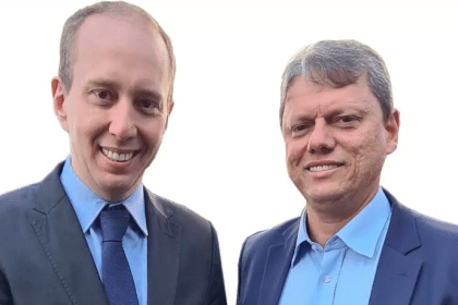 Blog do Esmael cita pesquisa realizada pela Paraná Pesquisas.