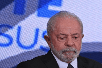 Gazeta do Povo cita pesquisa realizada pela Paraná Pesquisas.
