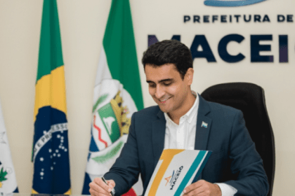 Jornal Extra cita pesquisa realizada pela Paraná Pesquisas.