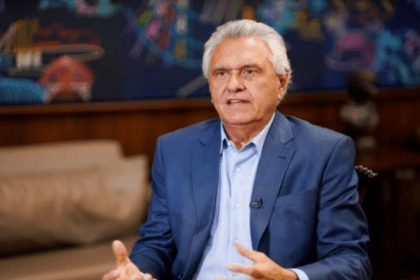 A Redação cita pesquisa realizada pela Paraná Pesquisas.