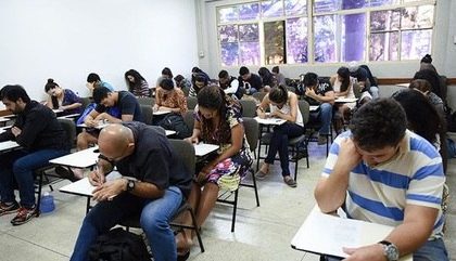Saiba quais documentos apresentar nos locais de prova do Encceja, que acontece neste domingo