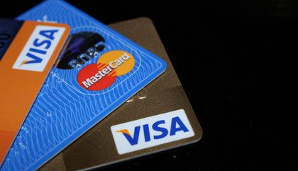 Consumidores dizem que vão comprar menos se parcelamento sem juros no cartão acabar