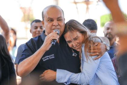 Portal É di Brasília cita pesquisa realizada pela Paraná Pesquisas.