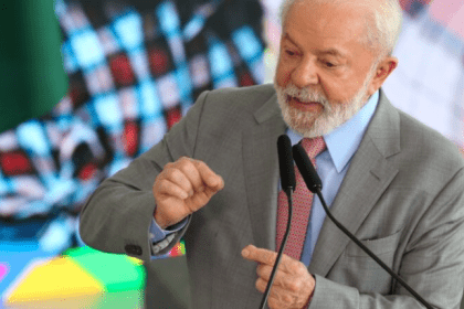 A Trombeta News cita pesquisa realizada pela Paraná Pesquisas.