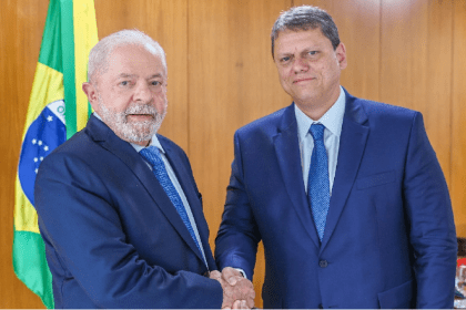 Veja cita pesquisa realizada pela Paraná Pesquisas.