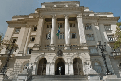 Band cita pesquisa realizada pela Paraná Pesquisas.