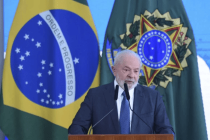 Portal Em Tempo cita pesquisa realizada pela Paraná Pesquisas.