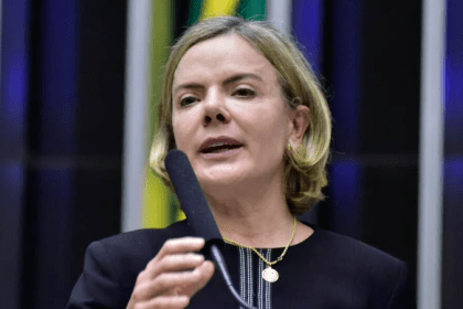 Brasil 247 cita pesquisa realizada pela Paraná Pesquisas.
