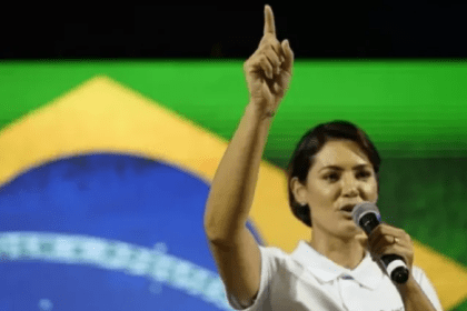 Muvuca Popular cita pesquisa realizada pela Paraná Pesquisas.