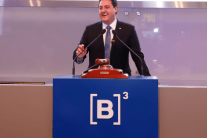 PSD cita pesquisa realizada pela Paraná Pesquisas.